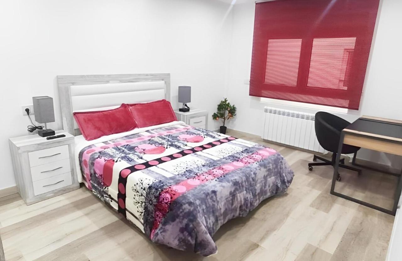 Recomendado Wifi 12 Min Ayto 4 Habs Dobles Parking Oviedo Zewnętrze zdjęcie